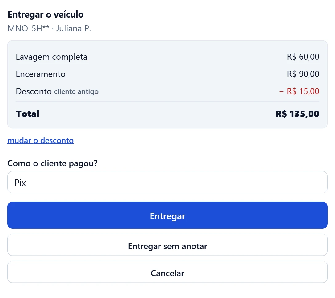 Folha de entrega: lista de serviços, desconto, total, forma de pagamento escolhida e o botão Entregar